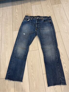 Levi’s 501 button fly jeans 36x32 distress blue denim cotton raw hem casual vtg